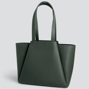 KAAI Midi Pyramid Bag - Forest Green